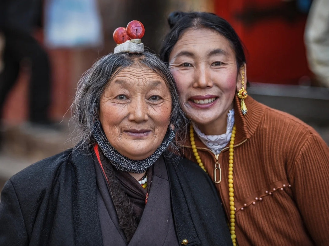 Tibetan Jewelry in Contemporary Art: From Museum Showcases to Daily Wear