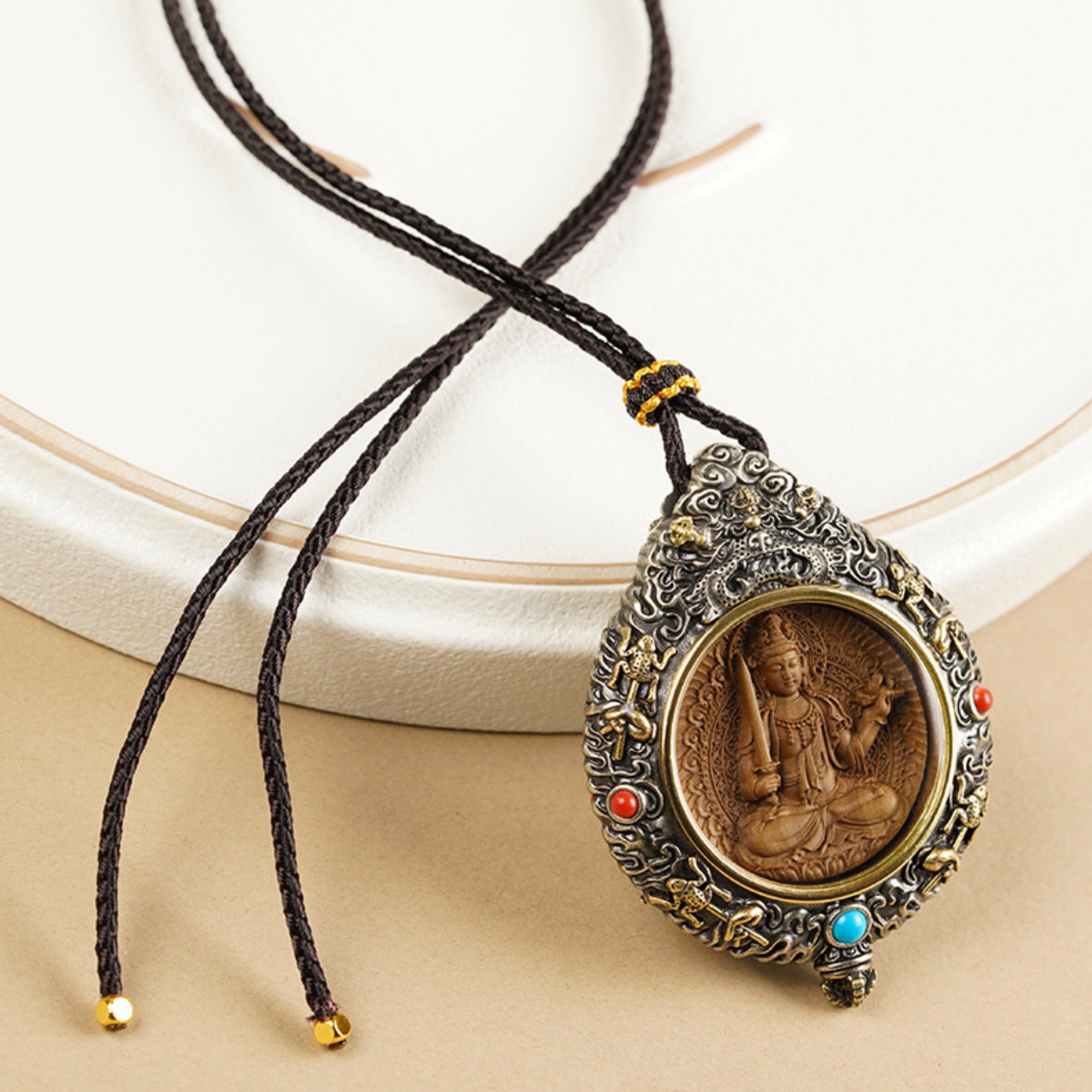 QiLing Aura Hand-Carved White Brass and Tibetan Silver Buddha Pendant Necklace with Sandalwood
