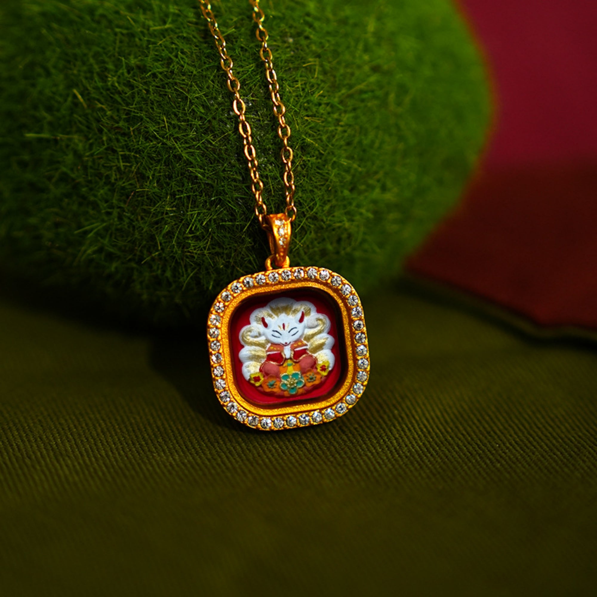 QiLing Aura Modern Style Hand-Painted Zakiram Thangka Pendant Necklace