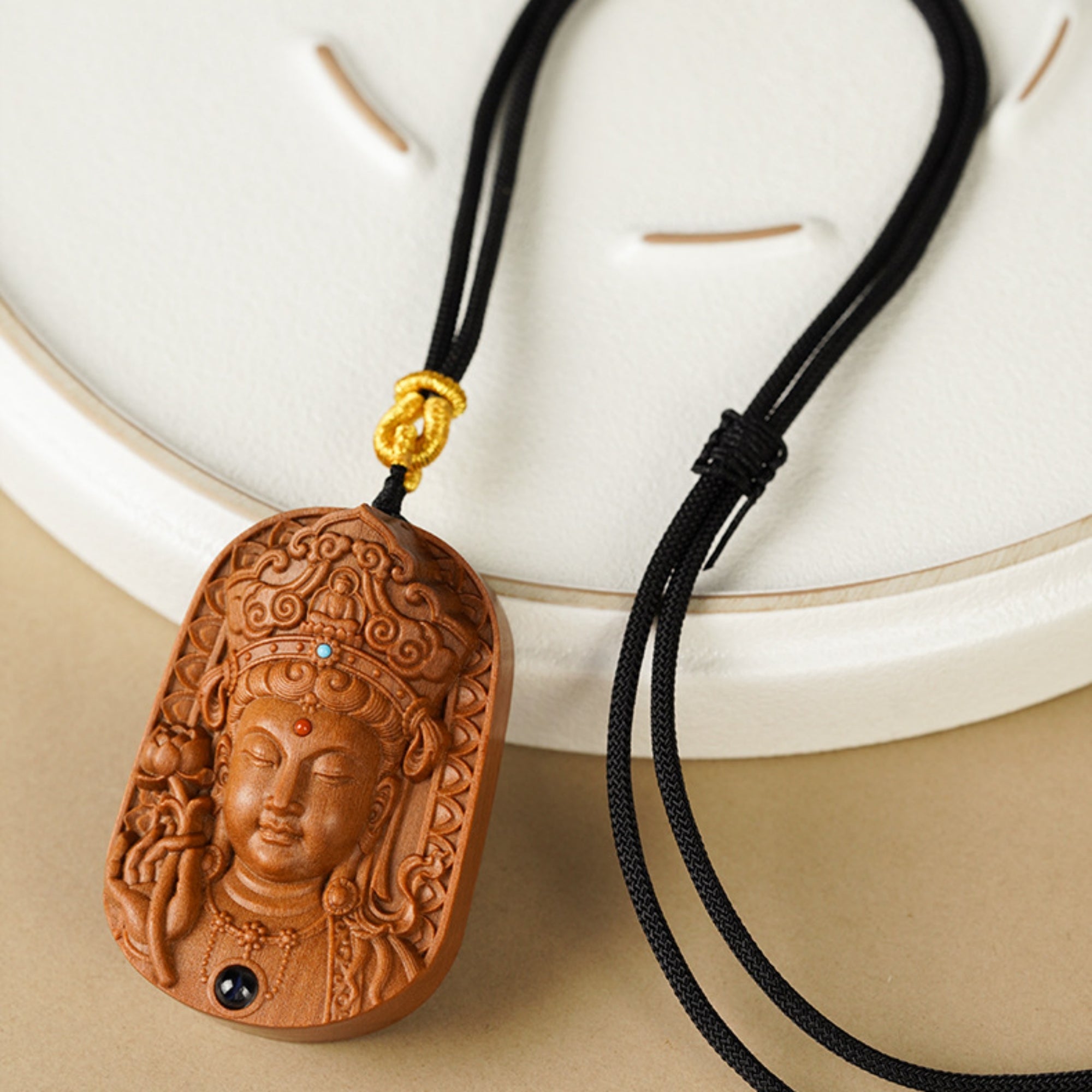 QiLing Aura Hand-Carved Sandalwood Guanyin Buddha Pendant Necklace