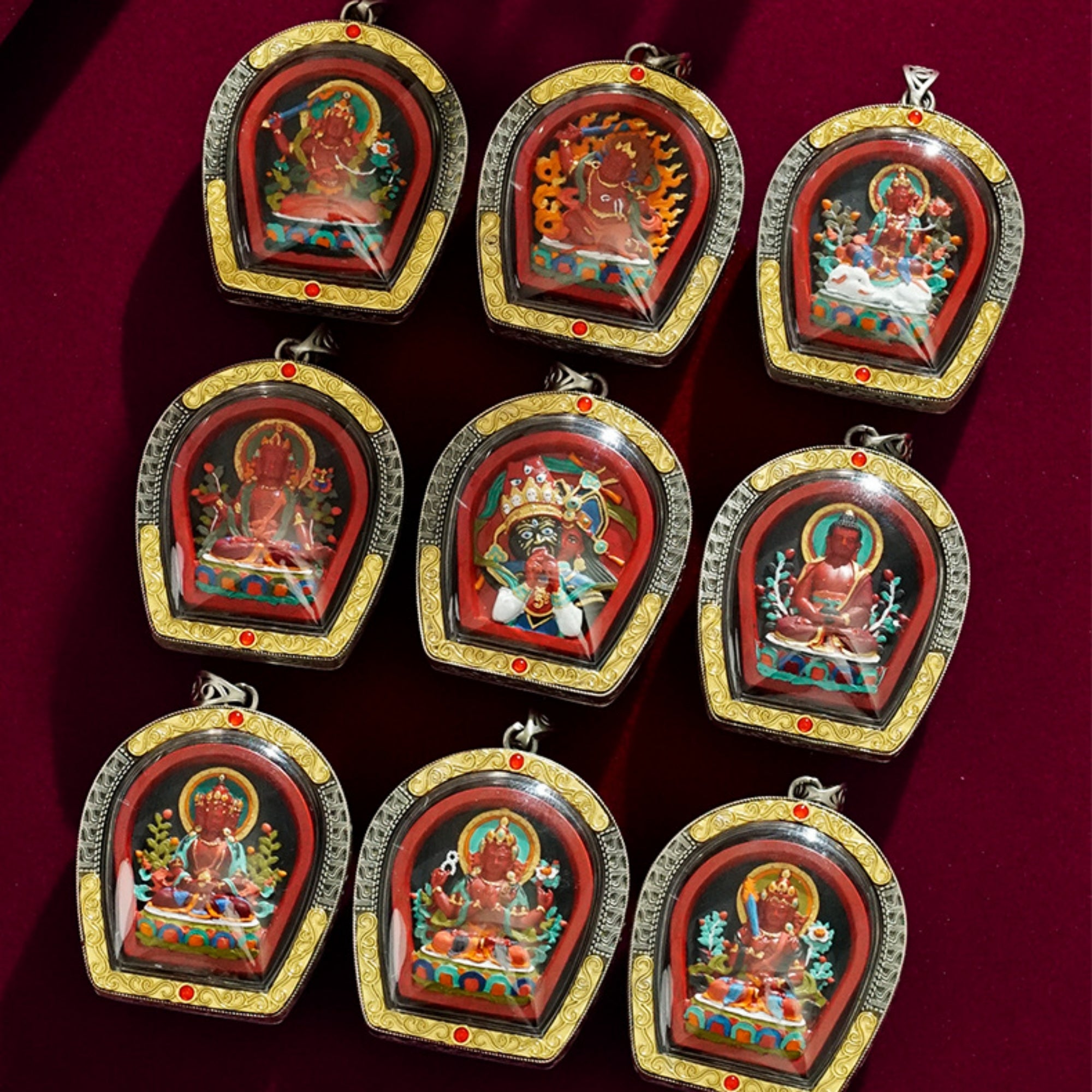 QiLing Aura Hand-Painted Thangka Copper Buddha Pendant Necklace (Gawu Box)