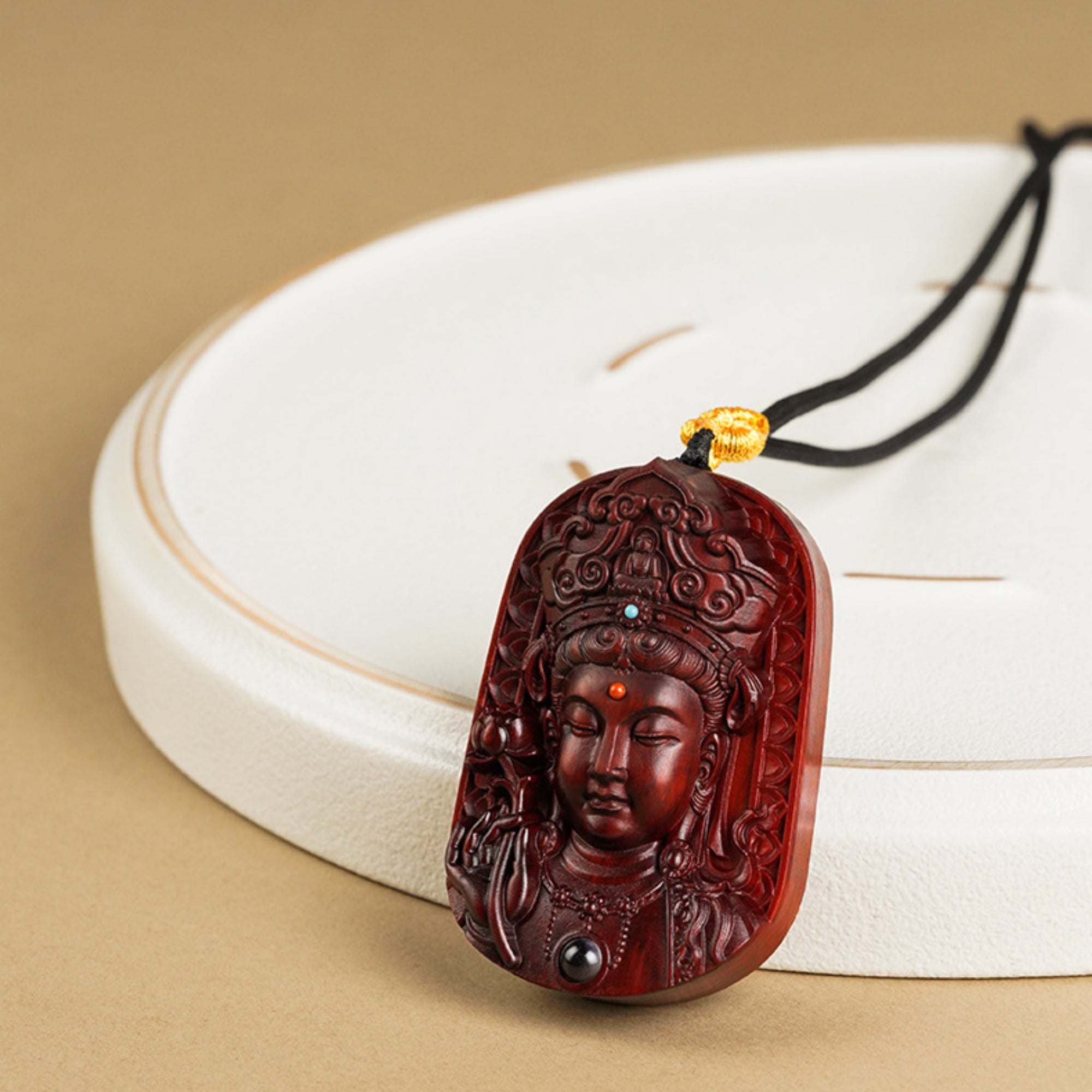 QiLing Aura Hand-Carved Sandalwood Guanyin Buddha Pendant Necklace