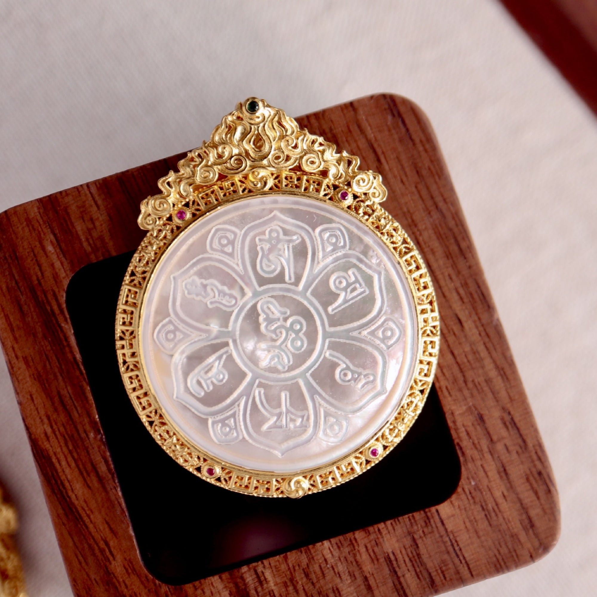 Tibetan Hand-Painted Zakiram Thangka Pendant Necklace with Silver & Mother-of-Pearl