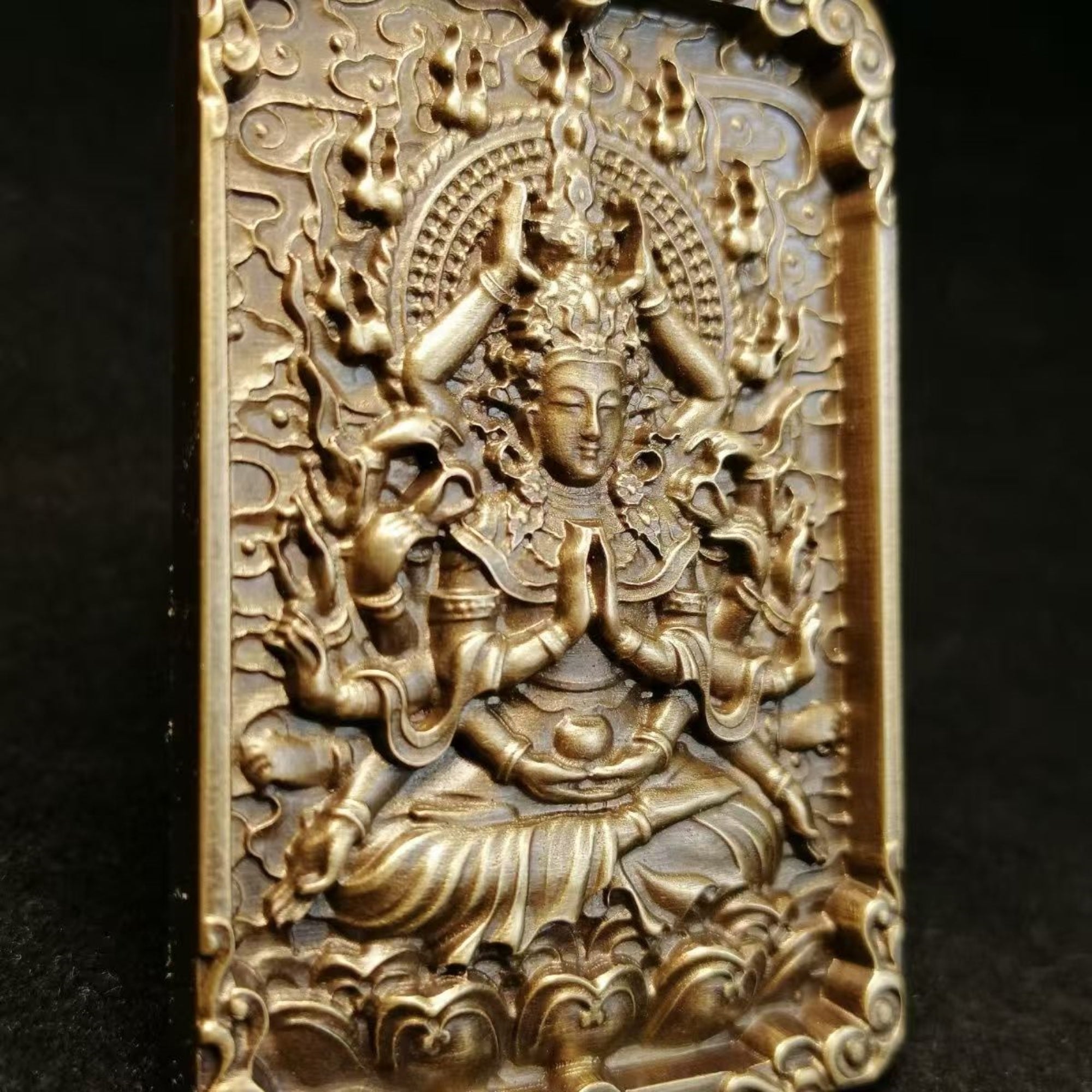 Tibetan Brass Thousand-Armed Guanyin Bodhisattva (Avalokiteshvara) Amulet Pendant Necklace