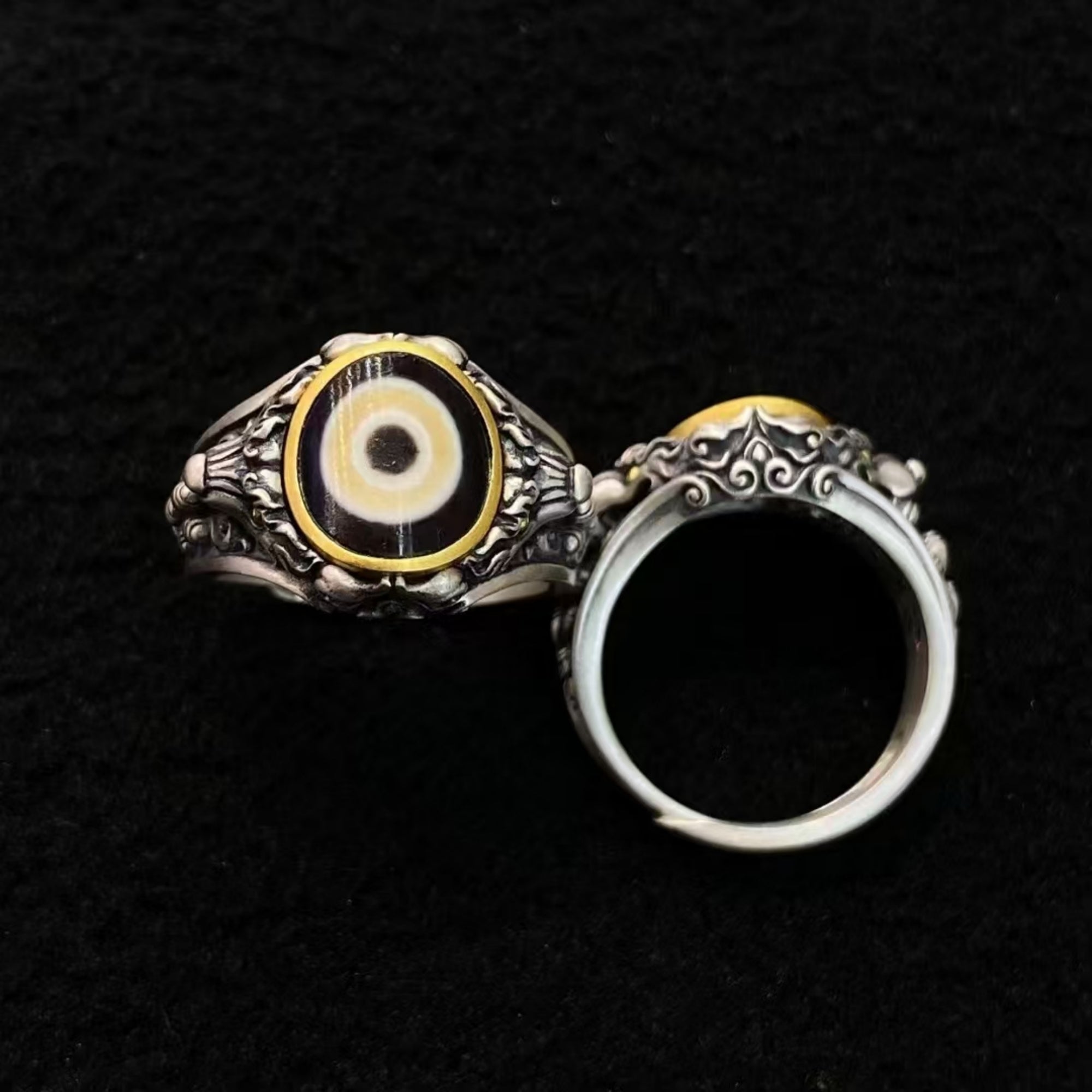 Tibetan Buddhist Rat of Wealth Silver Ring with Dzi Bead