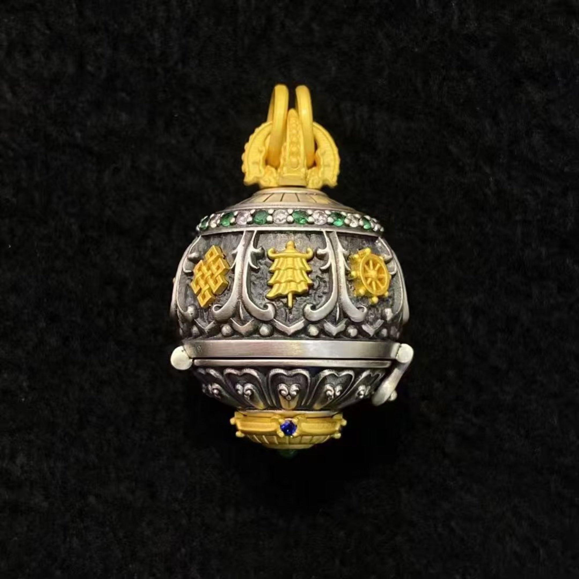 Tibetan Sterling Silver Shakyamuni Buddha & Ashtamangala Pendant Necklace