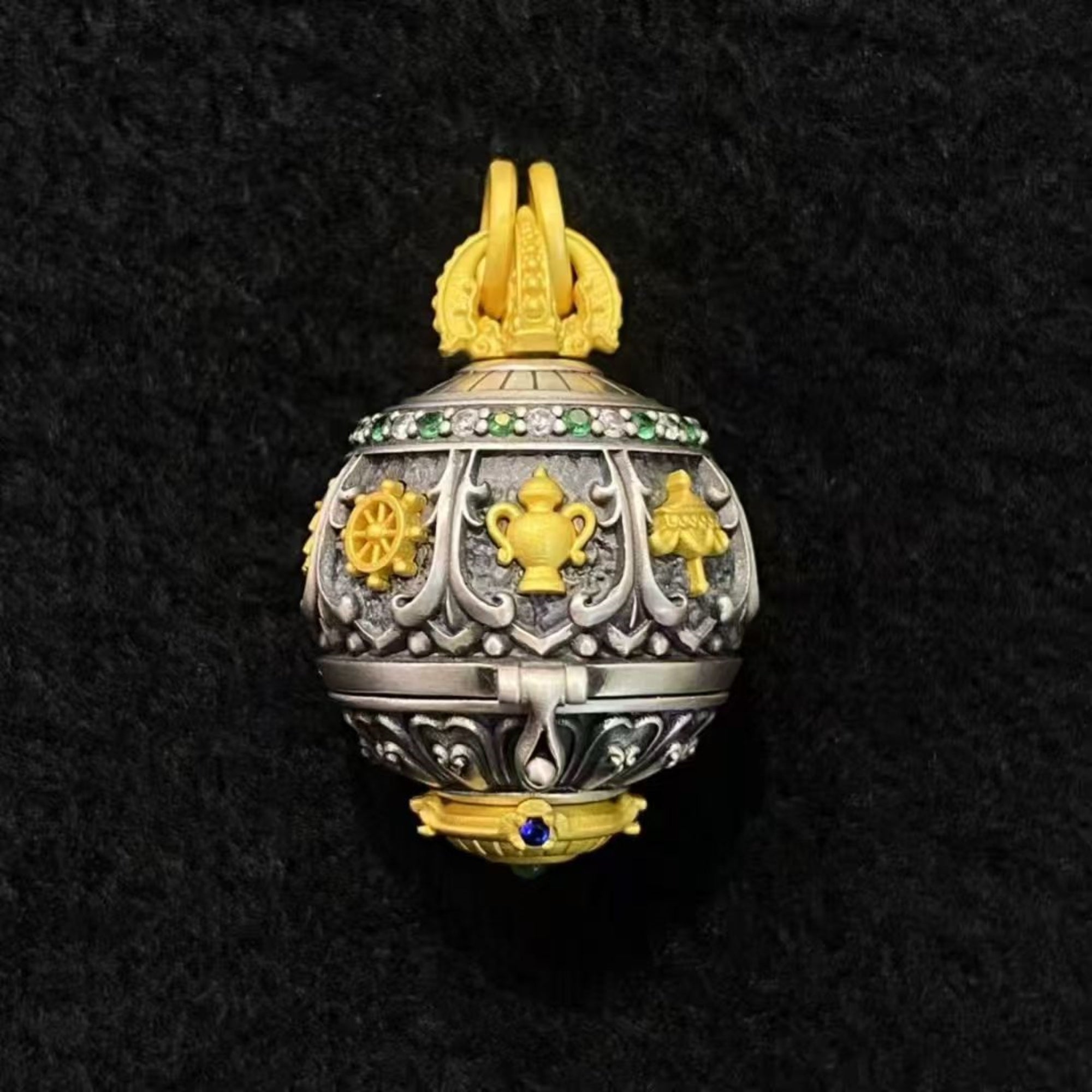 Tibetan Sterling Silver Shakyamuni Buddha & Ashtamangala Pendant Necklace