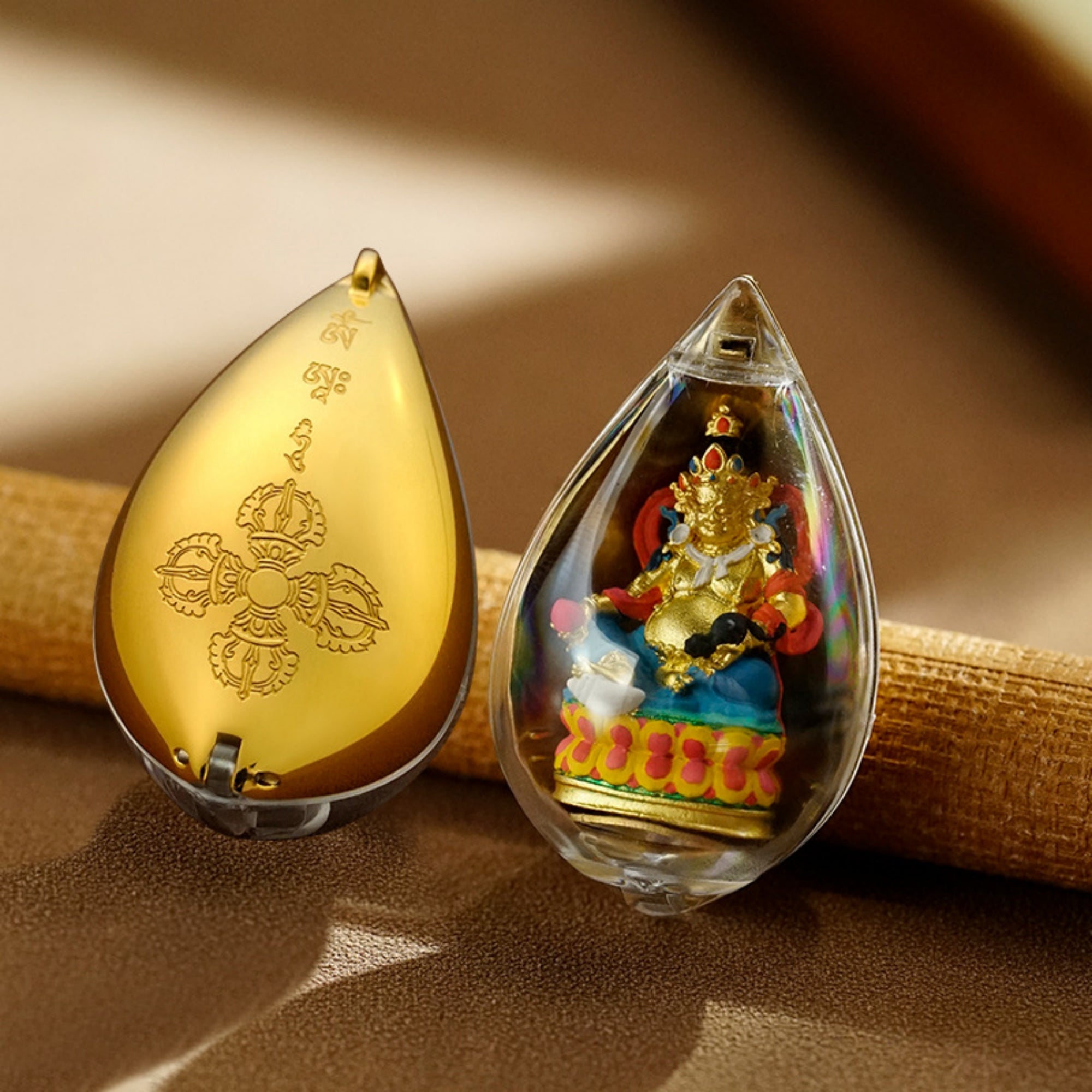 QiLing Aura Hand-Painted 3D Teardrop Tibetan Buddha Pendant Necklace (Gawu Box)