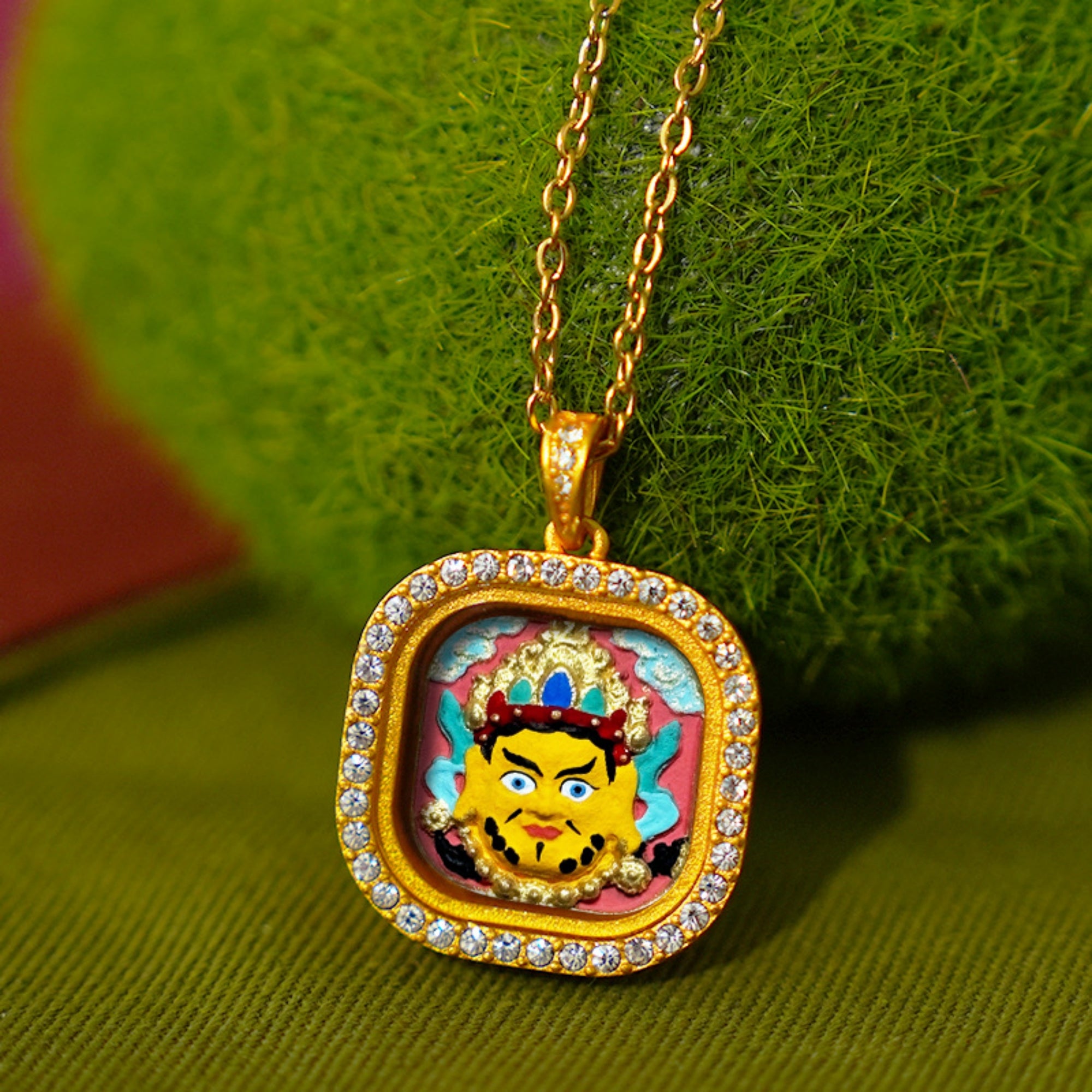 QiLing Aura Modern Style Hand-Painted Zakiram Thangka Pendant Necklace