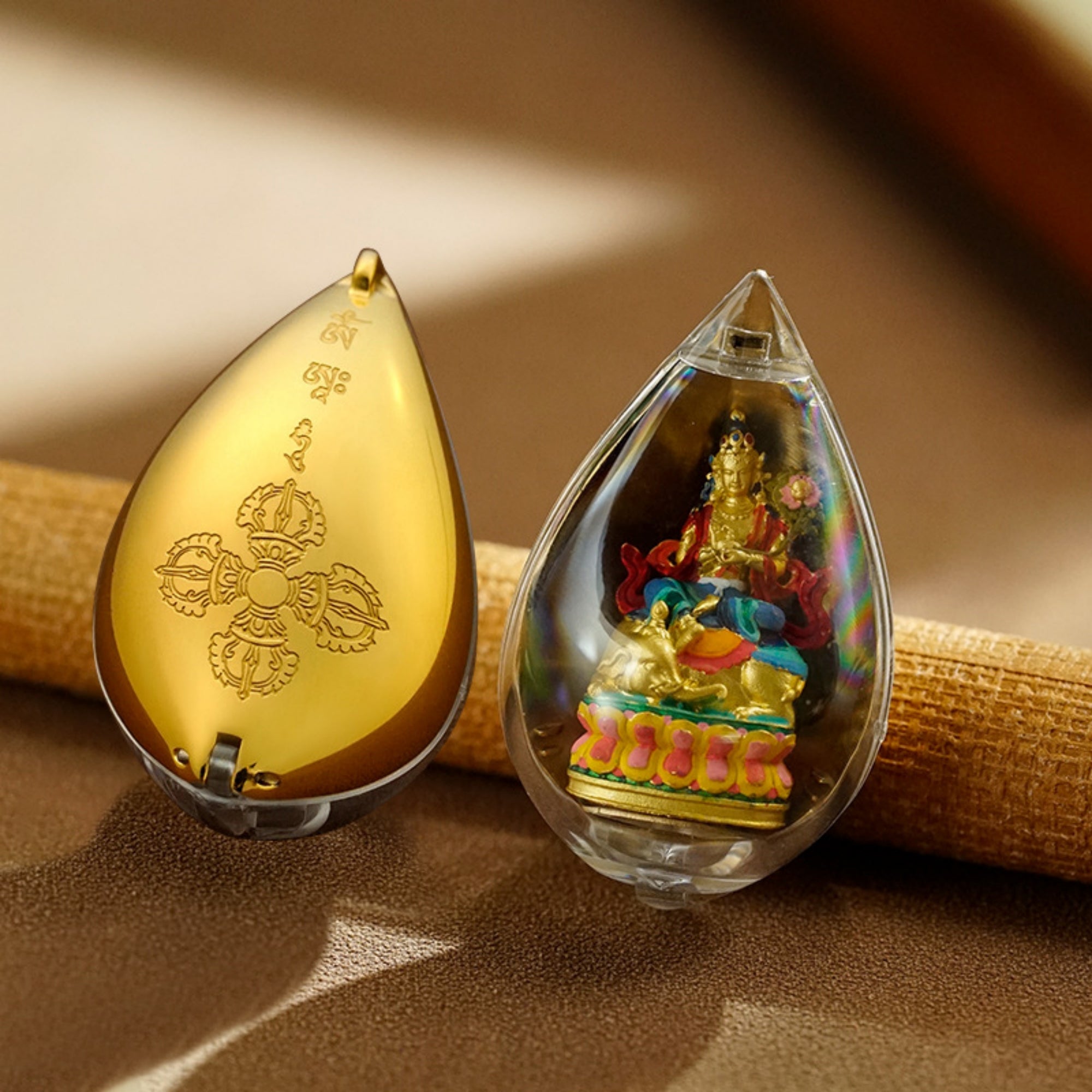 QiLing Aura Hand-Painted 3D Teardrop Tibetan Buddha Pendant Necklace (Gawu Box)