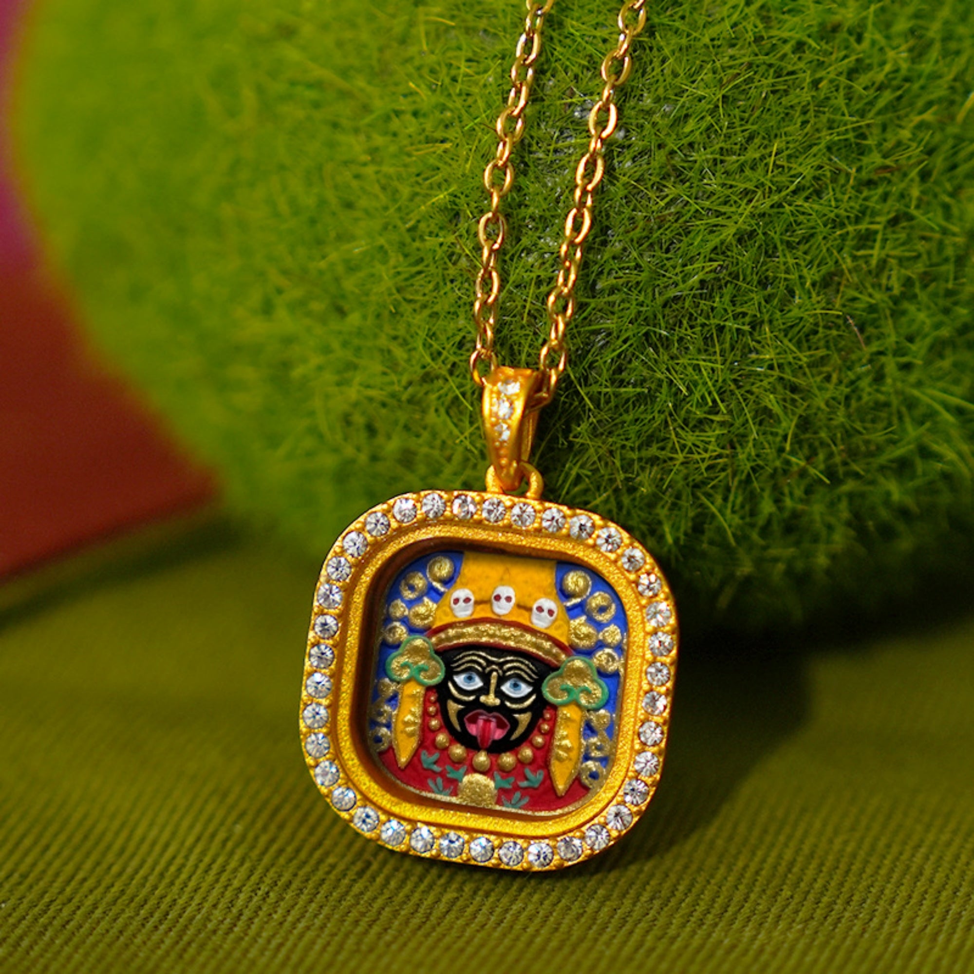 QiLing Aura Modern Style Hand-Painted Zakiram Thangka Pendant Necklace