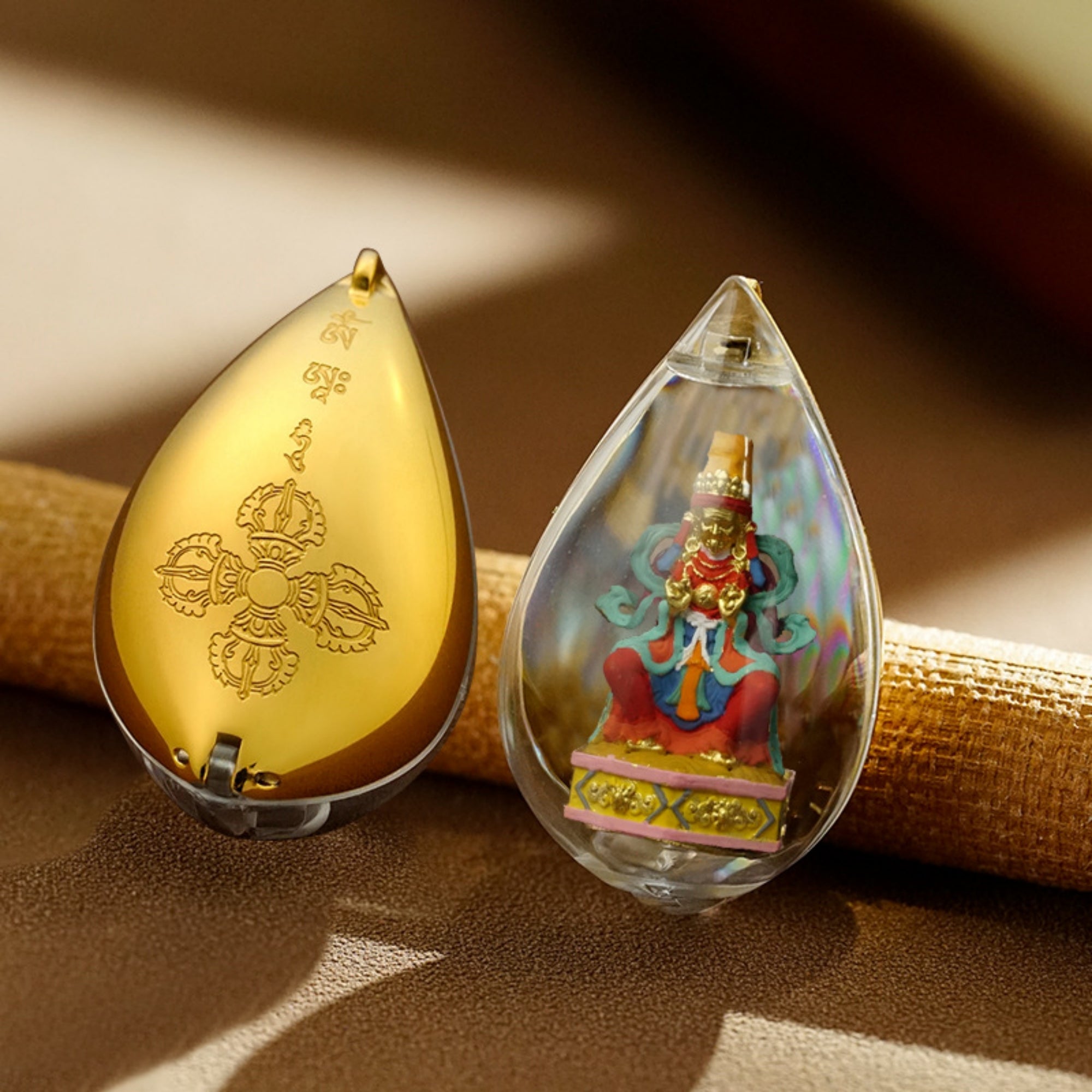 QiLing Aura Hand-Painted 3D Teardrop Tibetan Buddha Pendant Necklace (Gawu Box)