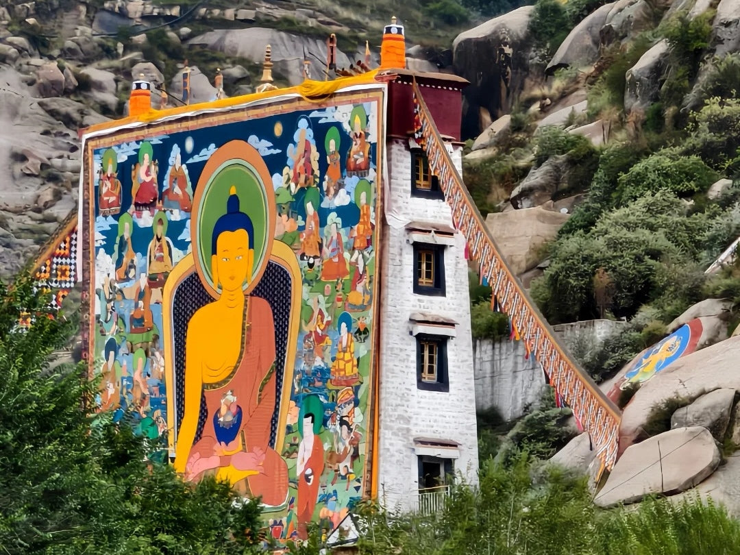 Guardian Buddha for Career Change: Which Protector to Call When You Shift Direction