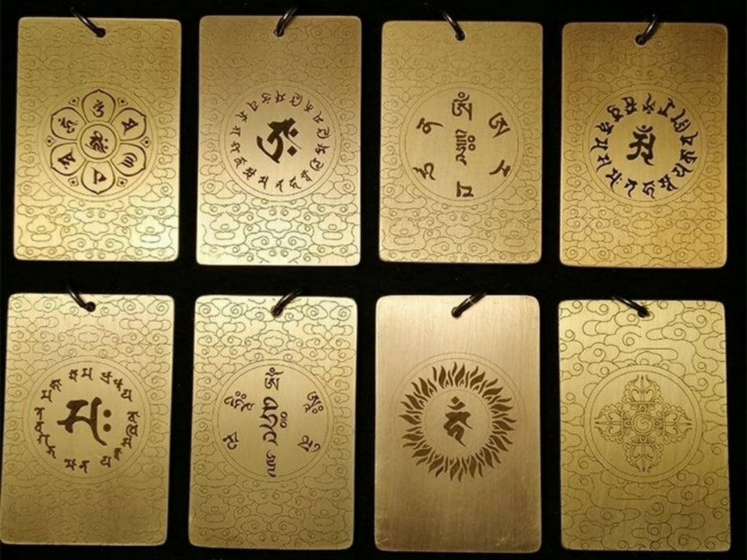 Zodiac Matchmaking: Pendants to Give When You Don’t Know Their Sign