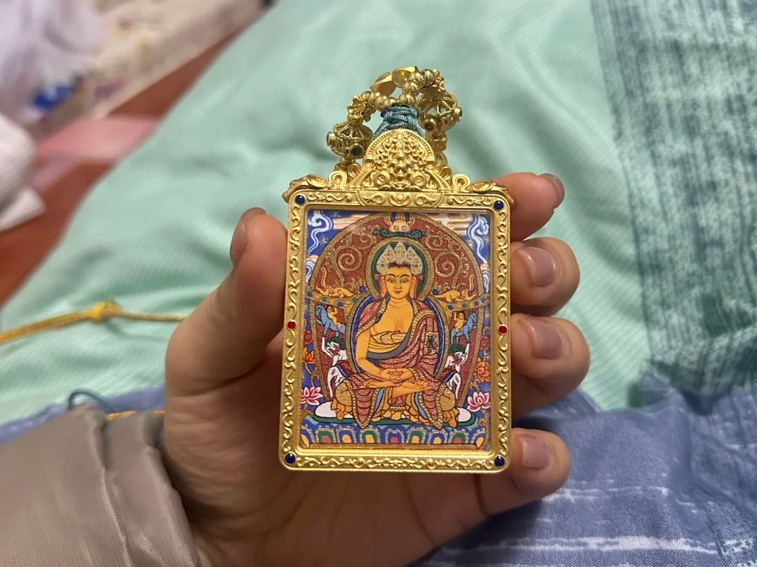 What Makes Thangka Pendants Unique in Spiritual Jewelry