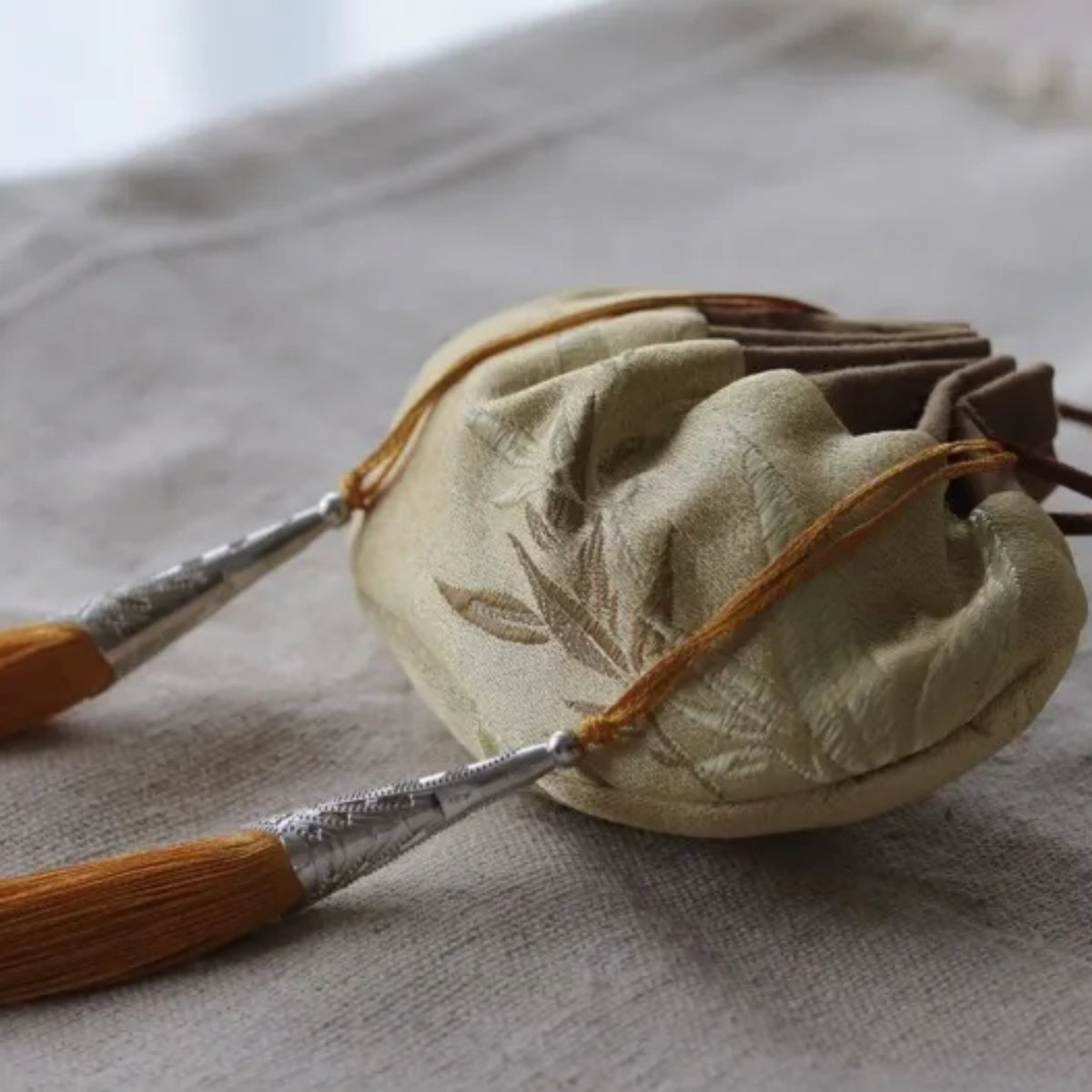 Natural Handmade Xiangnang Sachet - Qiling Aura