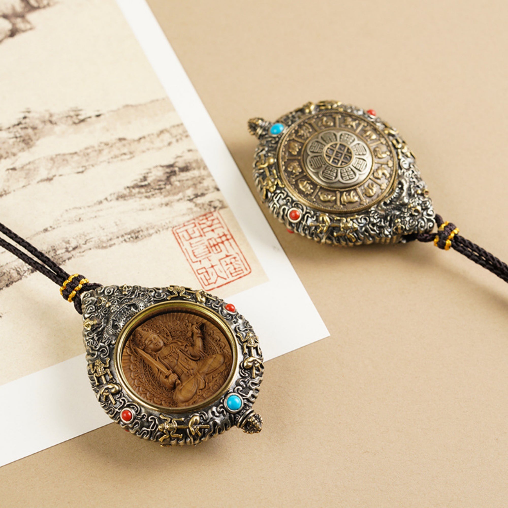 QiLing Aura Hand-Carved White Brass and Tibetan Silver Buddha Pendant Necklace with Sandalwood