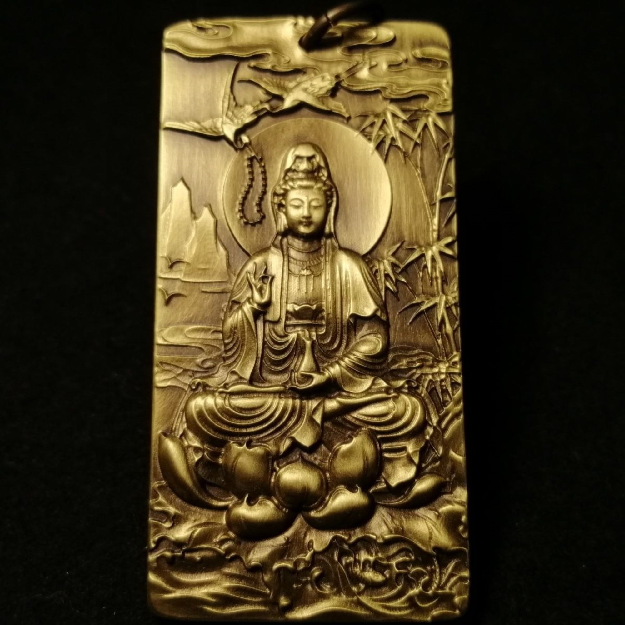Brass South Sea Guanyin Bodhisattva (Avalokiteshvara) Amulet Pendant Necklace