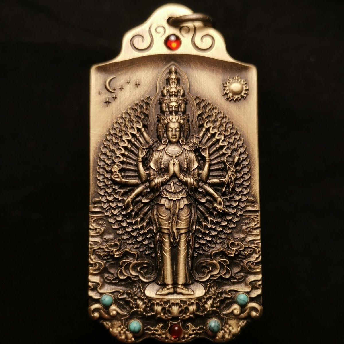Brass Thousand‑Armed Guanyin Bodhisattva (Avalokiteshvara) Amulet Pendant Necklace