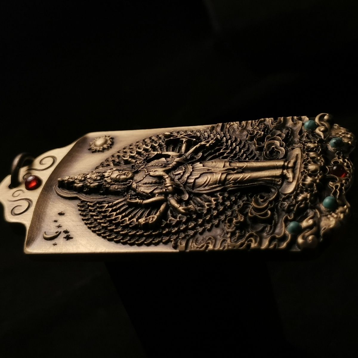 Brass Thousand‑Armed Guanyin Bodhisattva (Avalokiteshvara) Amulet Pendant Necklace