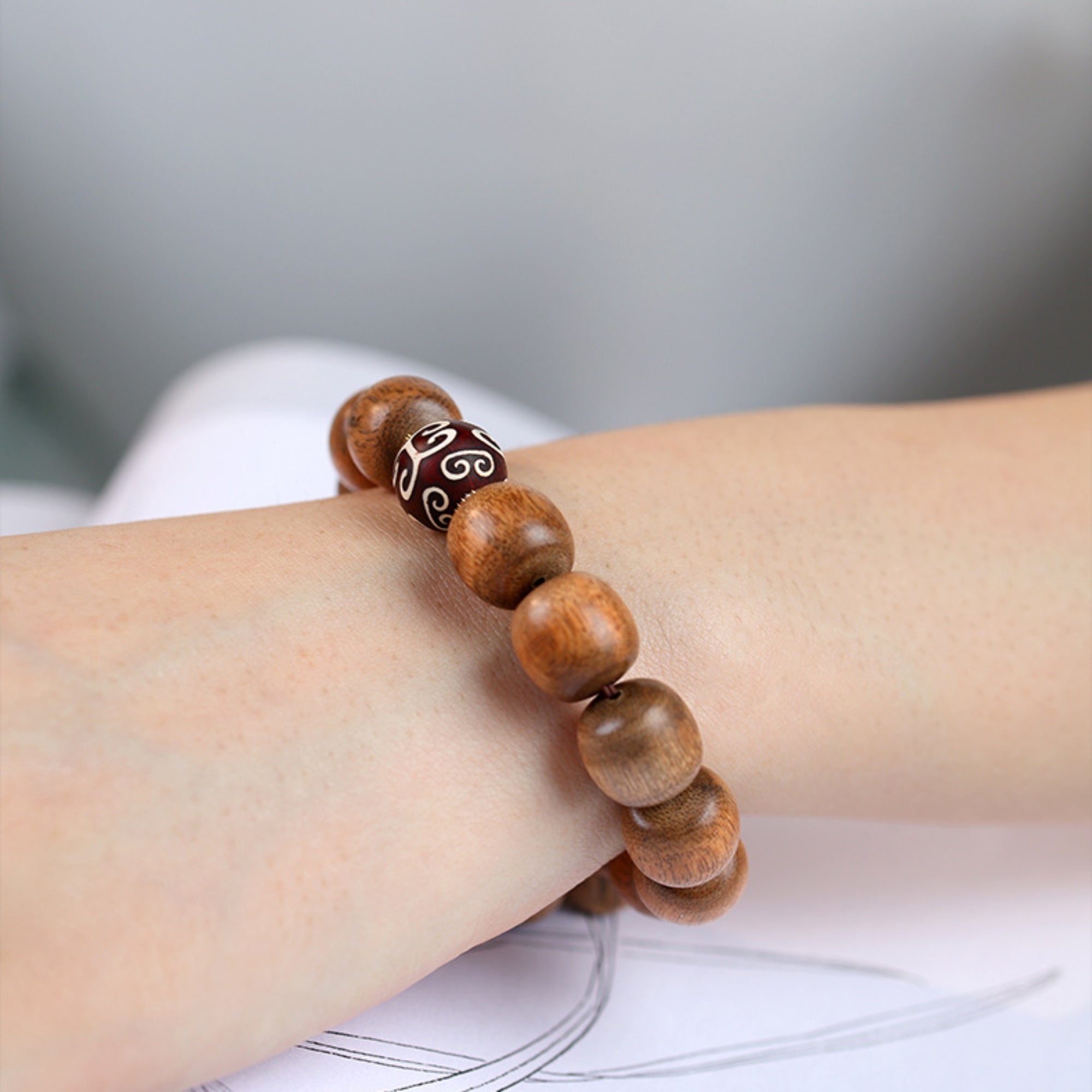 Kalimantan Agarwood & Agate Mala Bracelet
