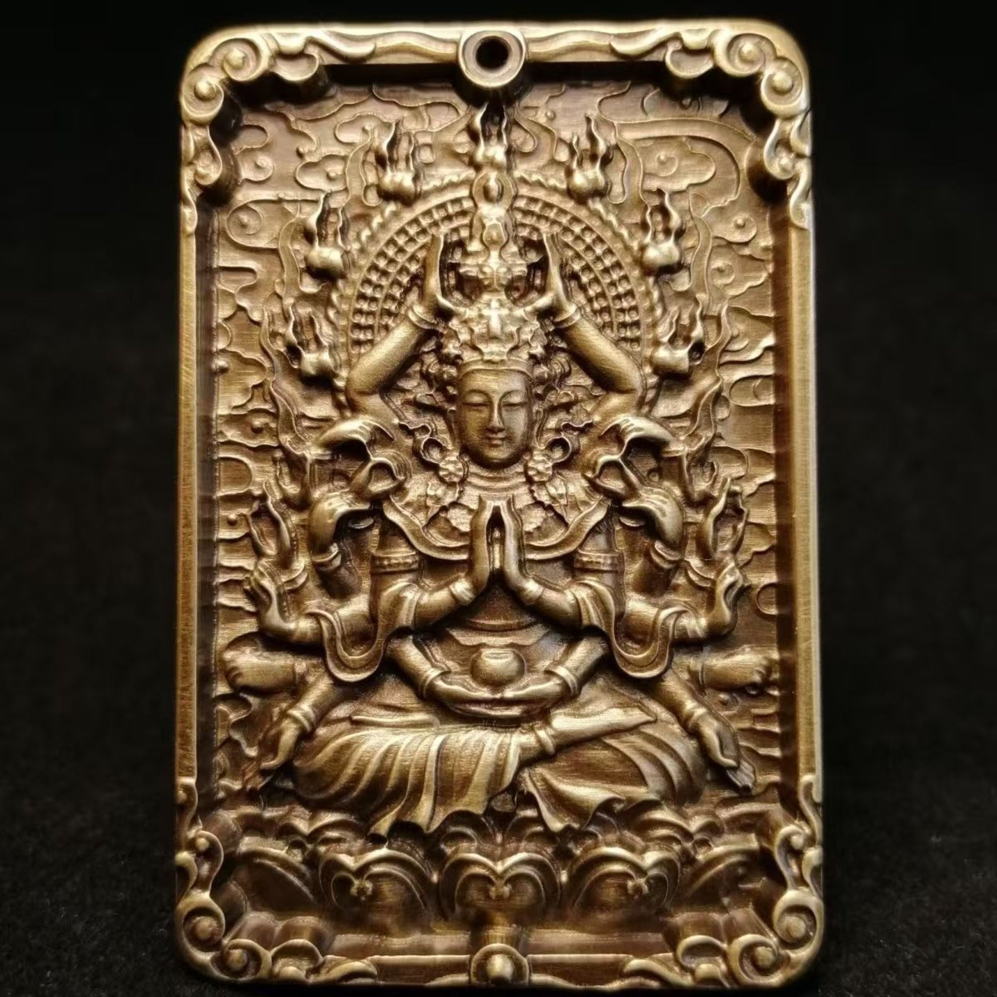 Tibetan Brass Thousand-Armed Guanyin Bodhisattva (Avalokiteshvara) Amulet Pendant Necklace