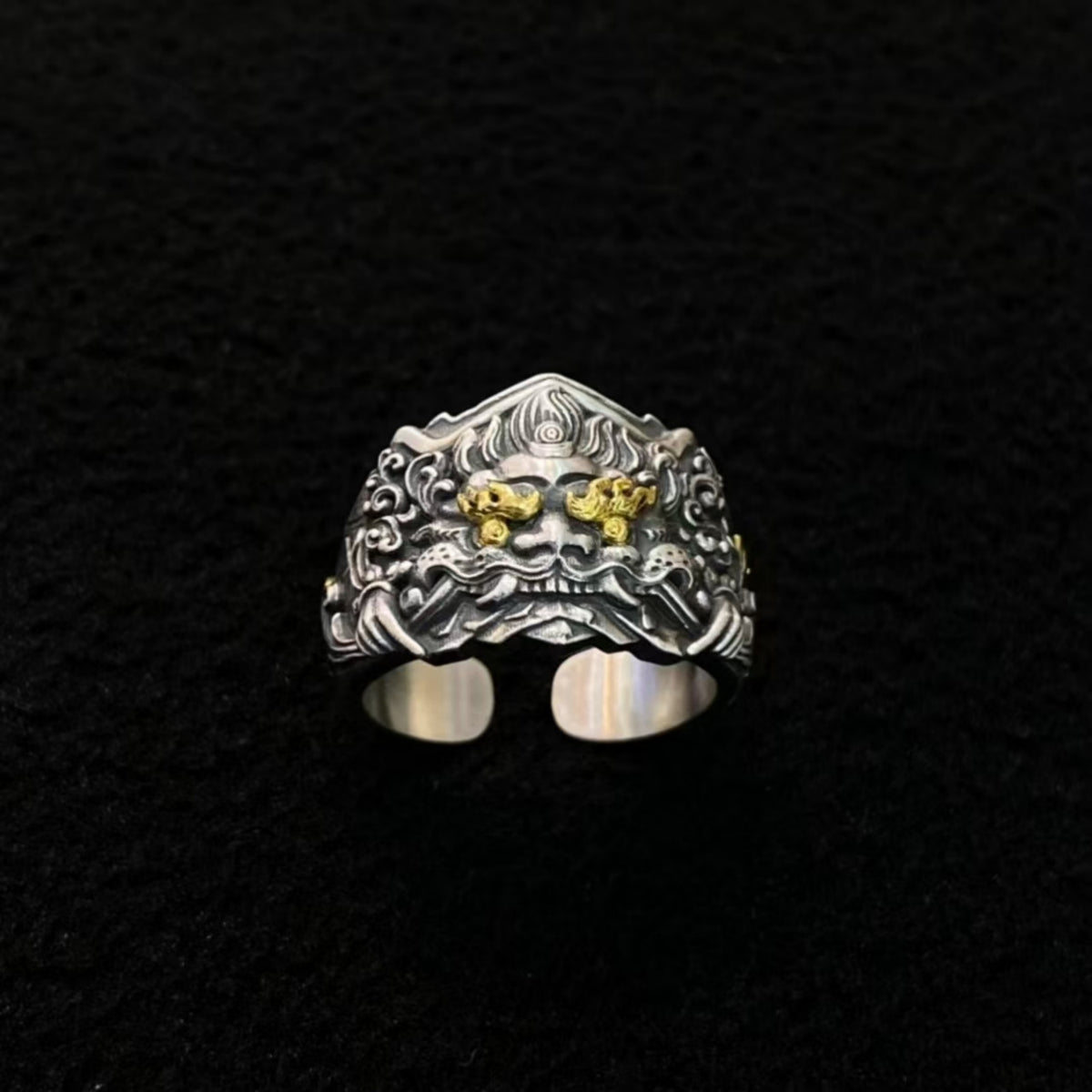 Tibetan Buddhist Hand-Carved Shri Bagche Ring