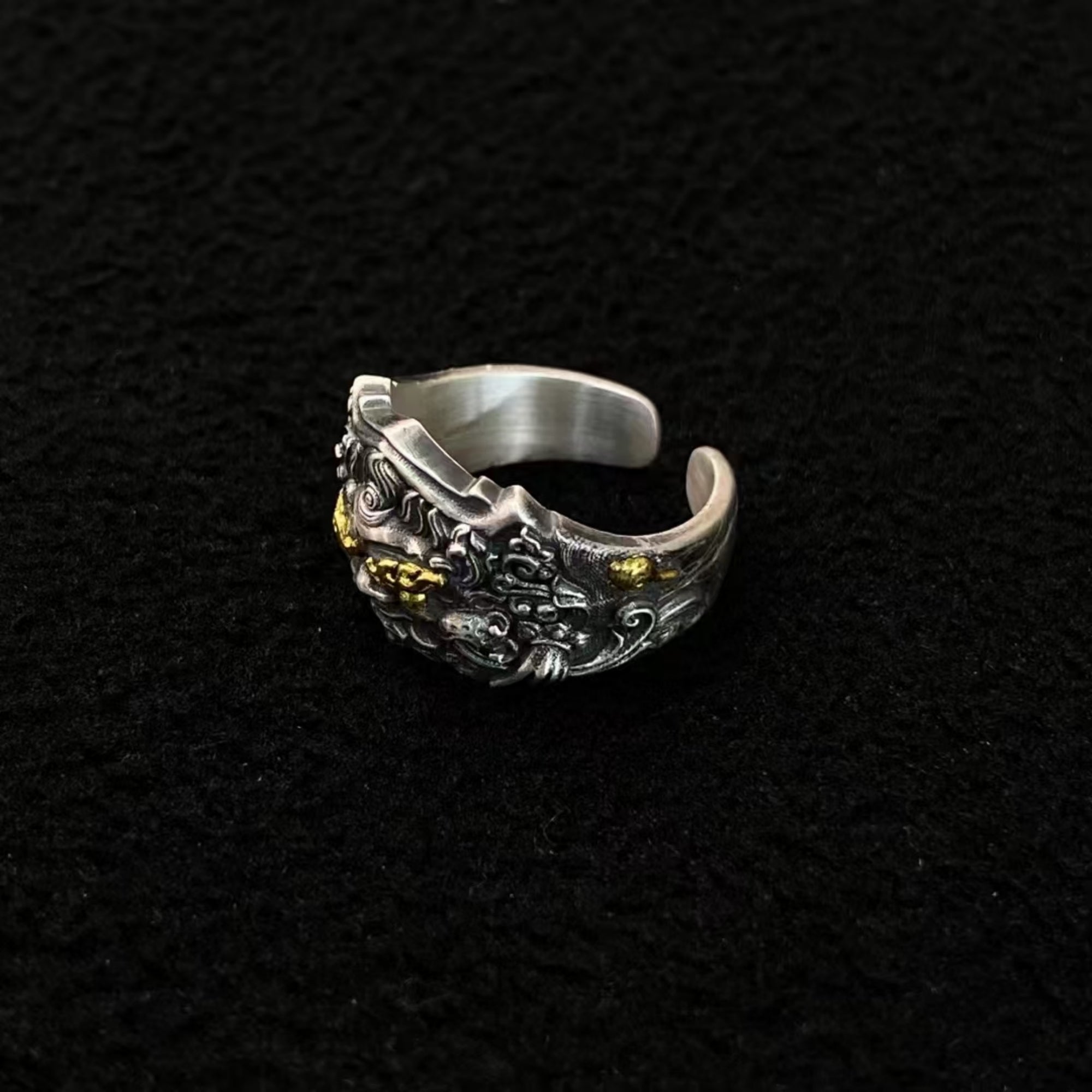 Tibetan Buddhist Hand-Carved Shri Bagche Ring