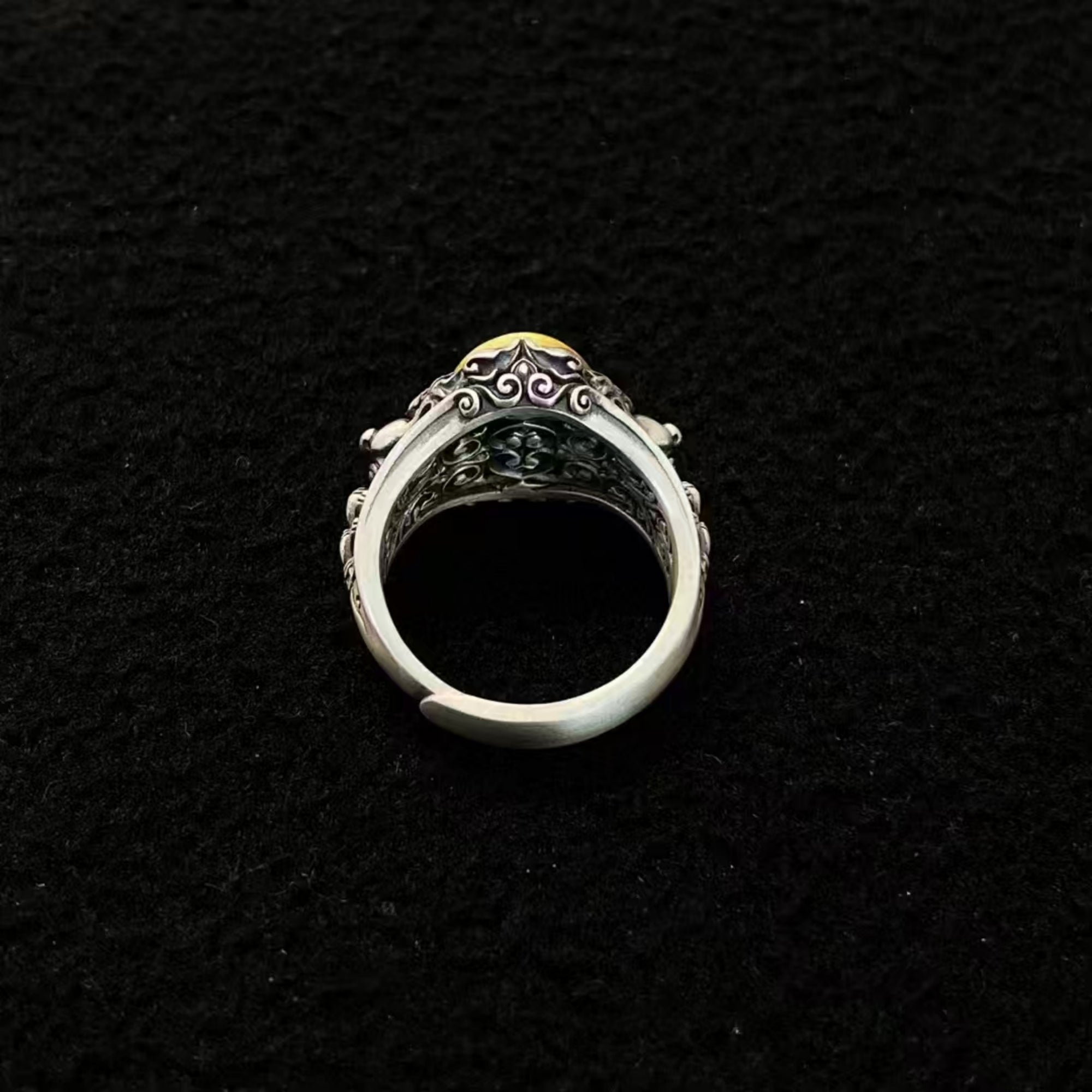 Tibetan Buddhist Rat of Wealth Silver Ring with Dzi Bead