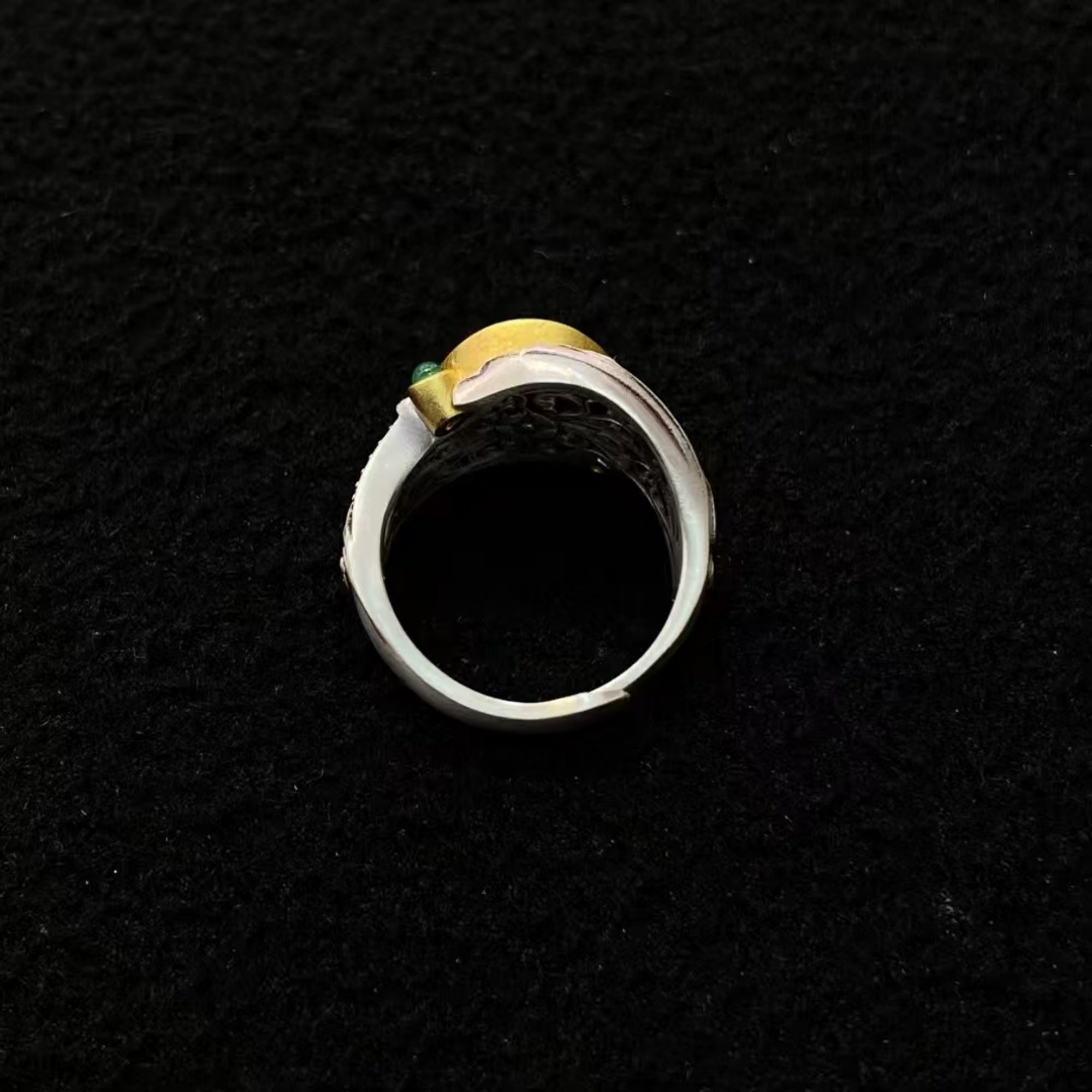 Tibetan Buddhist Sacred Dzi Garuda Ring