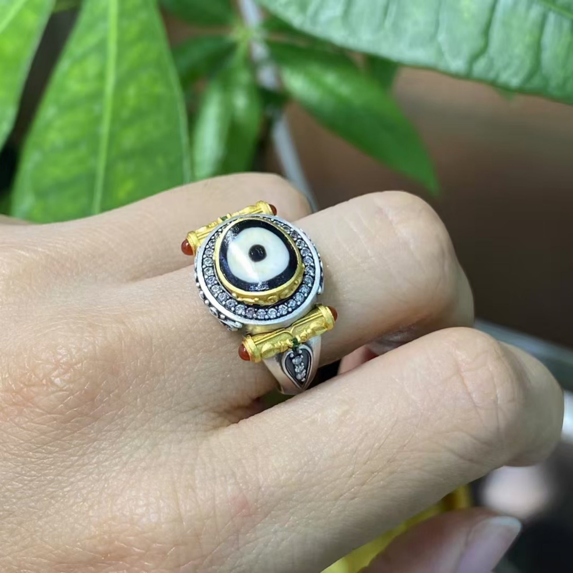 Tibetan Buddhist Vajra Dzi Crystal Silver Ring