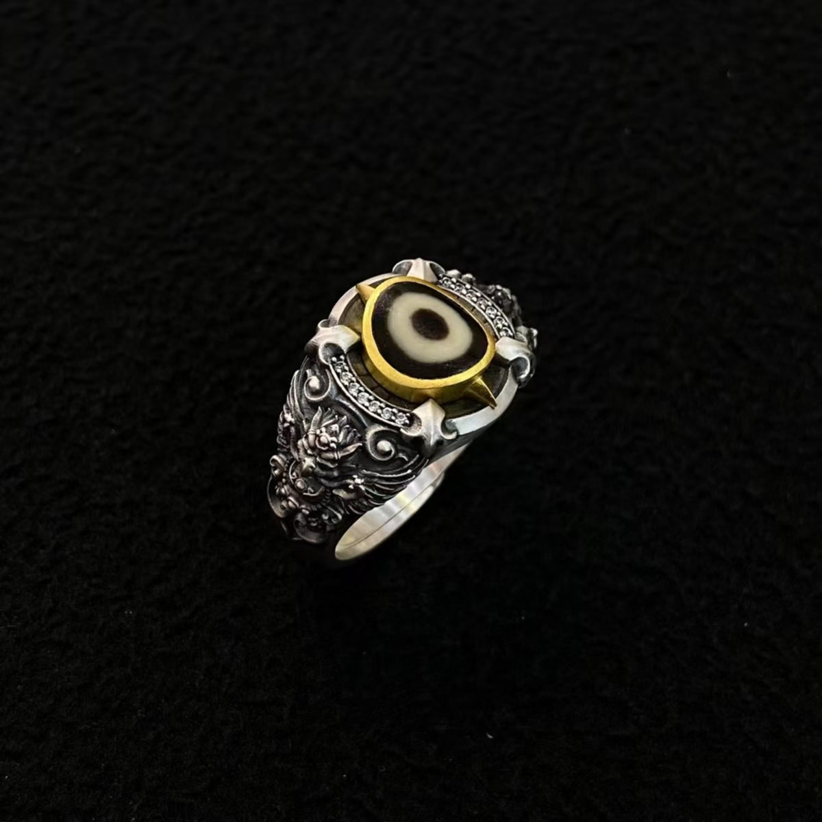 Tibetan Handcrafted Garuda Dzi Silver Ring