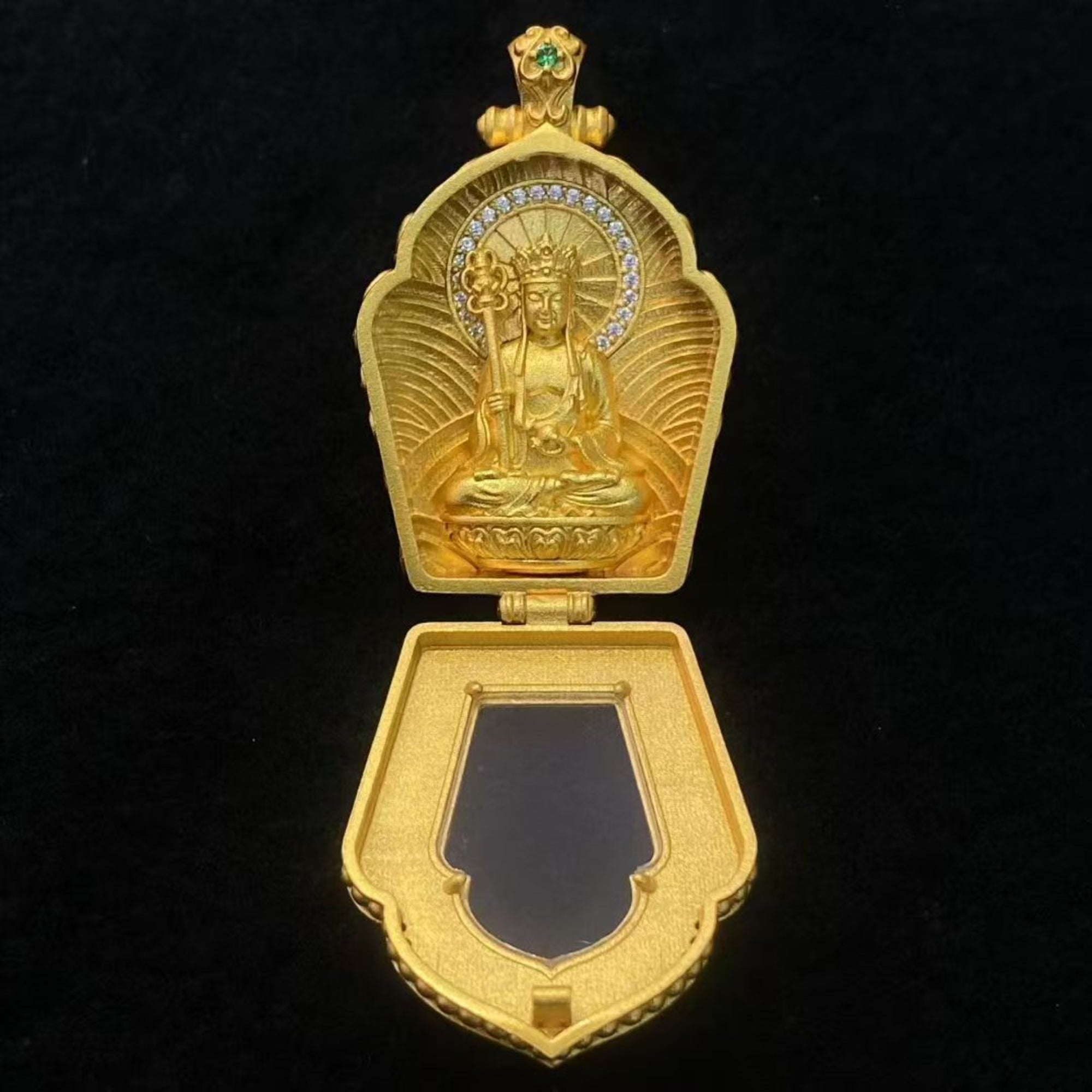 Tibetan Sterling Silver Kṣitigarbha Gawu Box Pendant