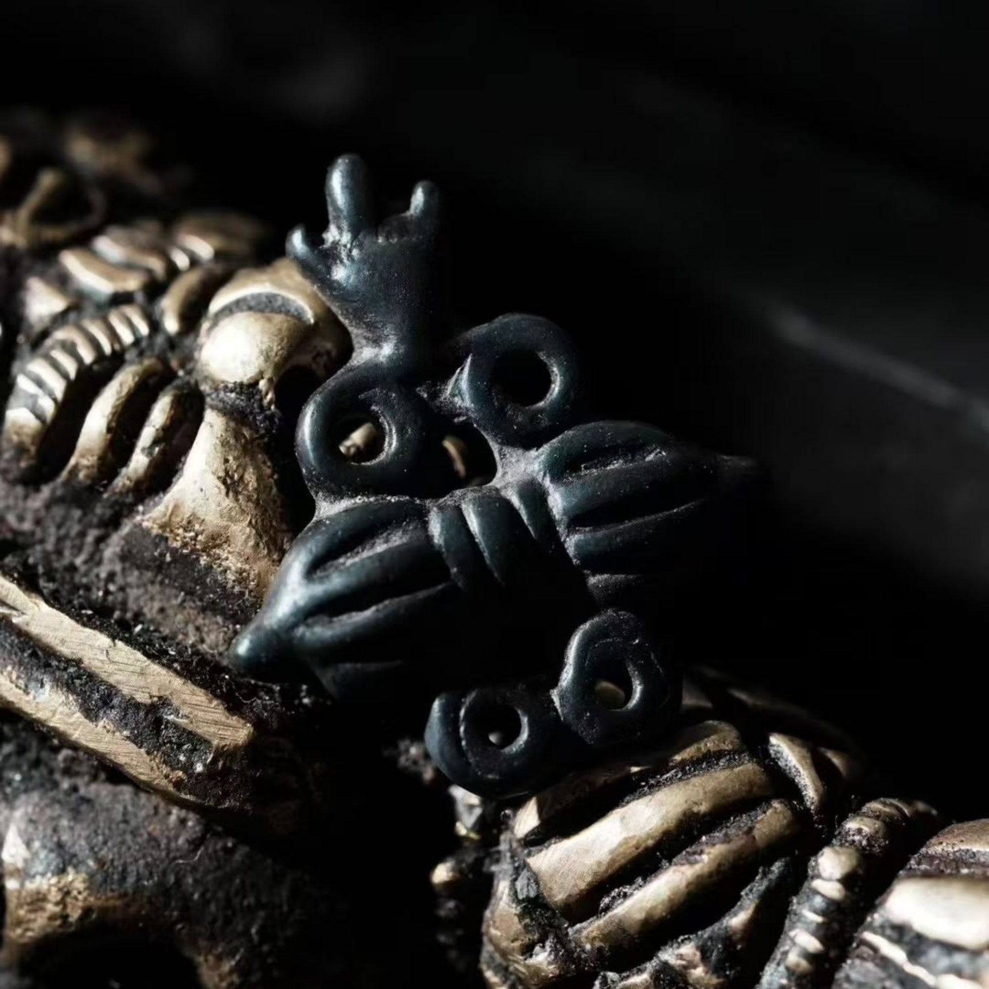 Tibetan Thokcha Vajra Amulet