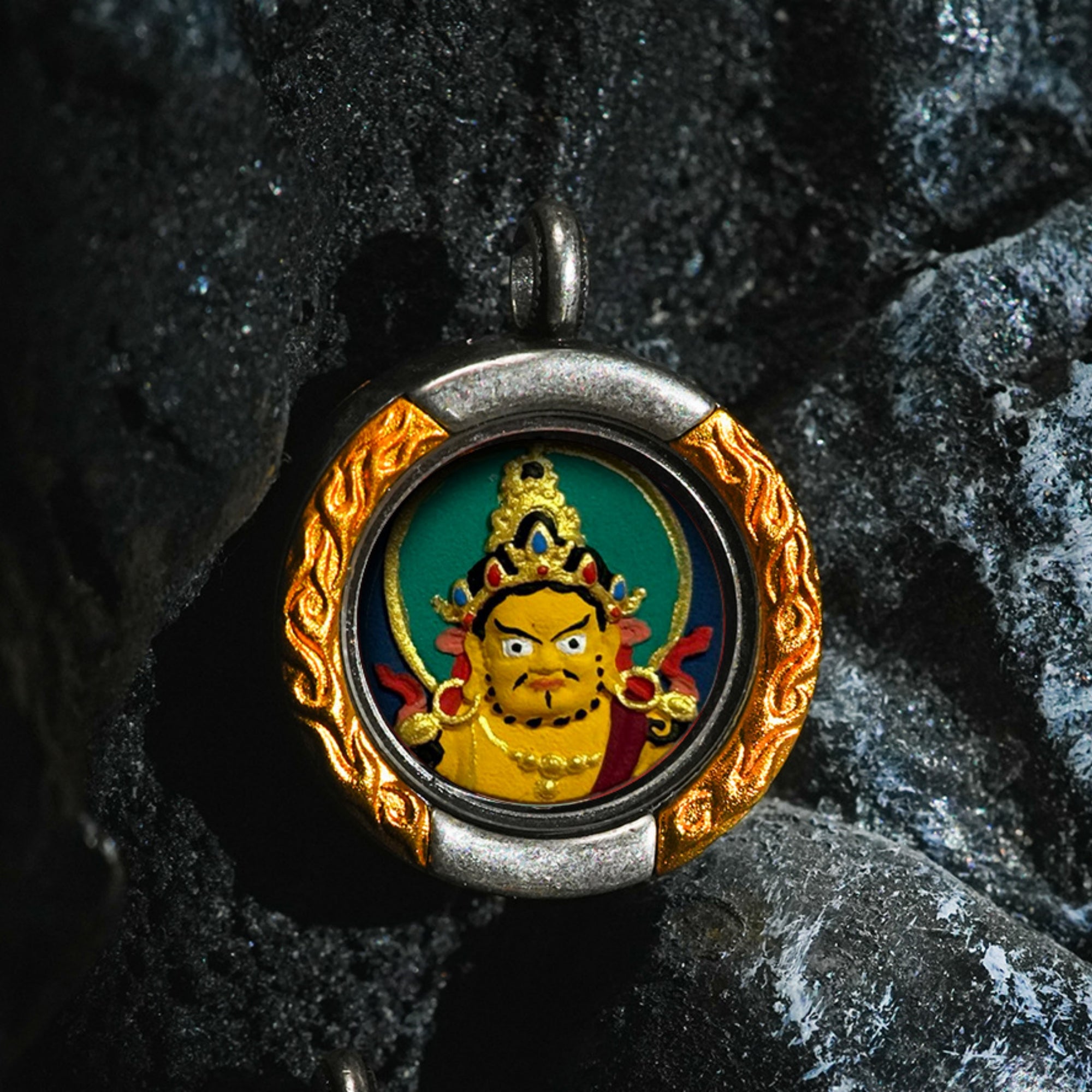 QiLing Aura Brass Flame Pattern Hand-Painted Zakiram Thangka Pendant Necklace