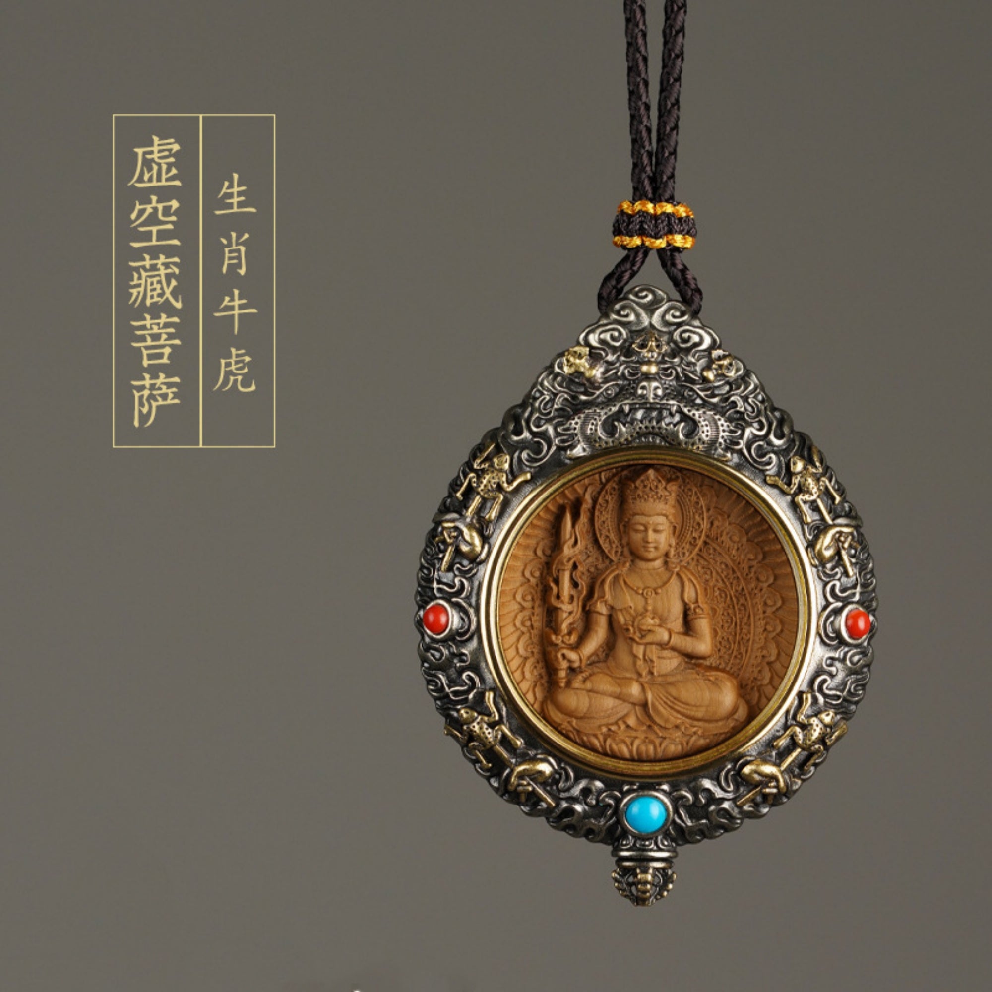 QiLing Aura Hand-Carved White Brass and Tibetan Silver Buddha Pendant Necklace with Sandalwood
